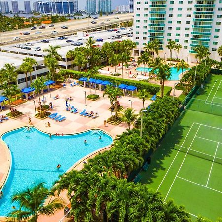 Sunny Isles Ocean Reserve Condo Apartments โกลเดนบีช ภายนอก รูปภาพ