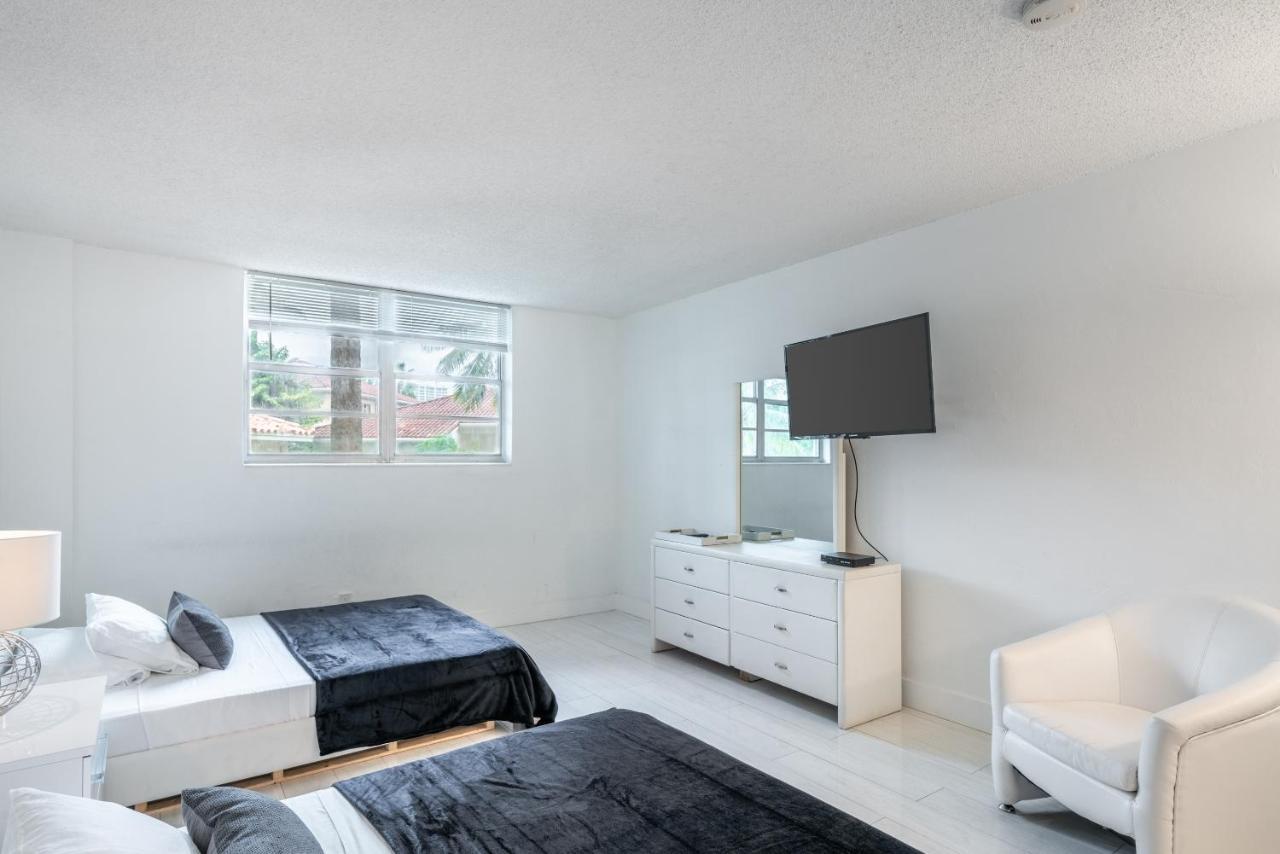 Sunny Isles Ocean Reserve Condo Apartments โกลเดนบีช ภายนอก รูปภาพ