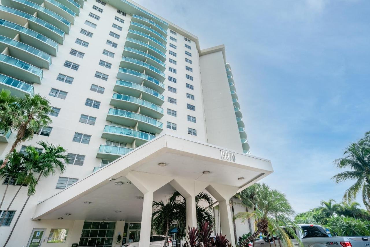 Sunny Isles Ocean Reserve Condo Apartments โกลเดนบีช ภายนอก รูปภาพ