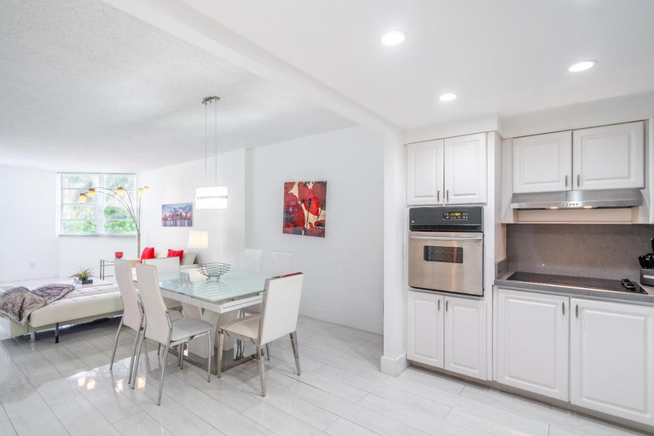 Sunny Isles Ocean Reserve Condo Apartments โกลเดนบีช ภายนอก รูปภาพ