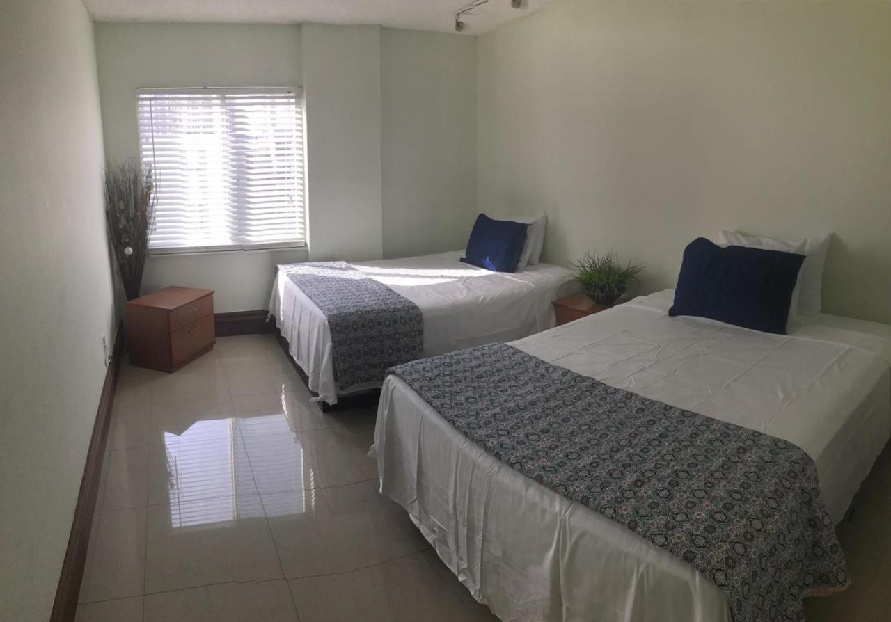 Sunny Isles Ocean Reserve Condo Apartments โกลเดนบีช ภายนอก รูปภาพ
