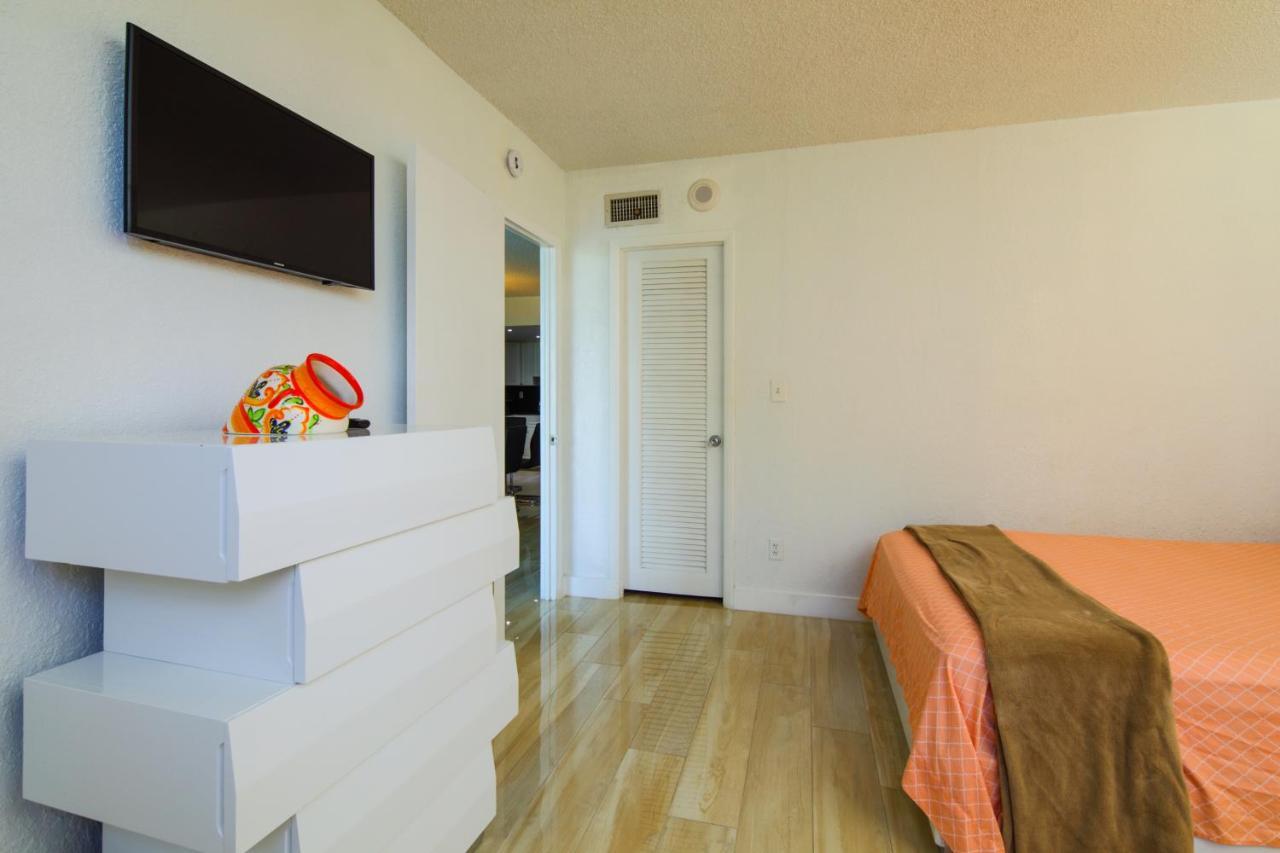 Sunny Isles Ocean Reserve Condo Apartments โกลเดนบีช ภายนอก รูปภาพ